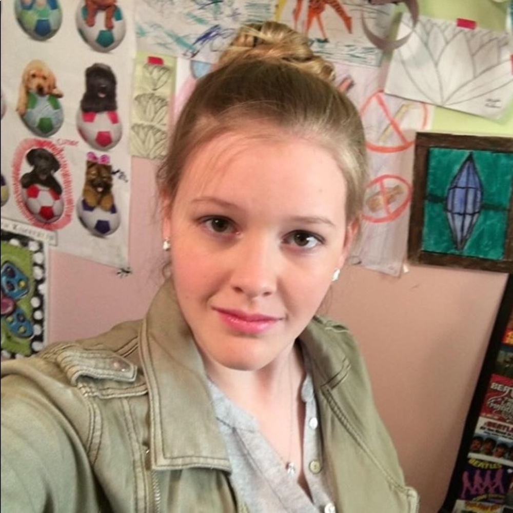 Meet your Posher, Alyssia